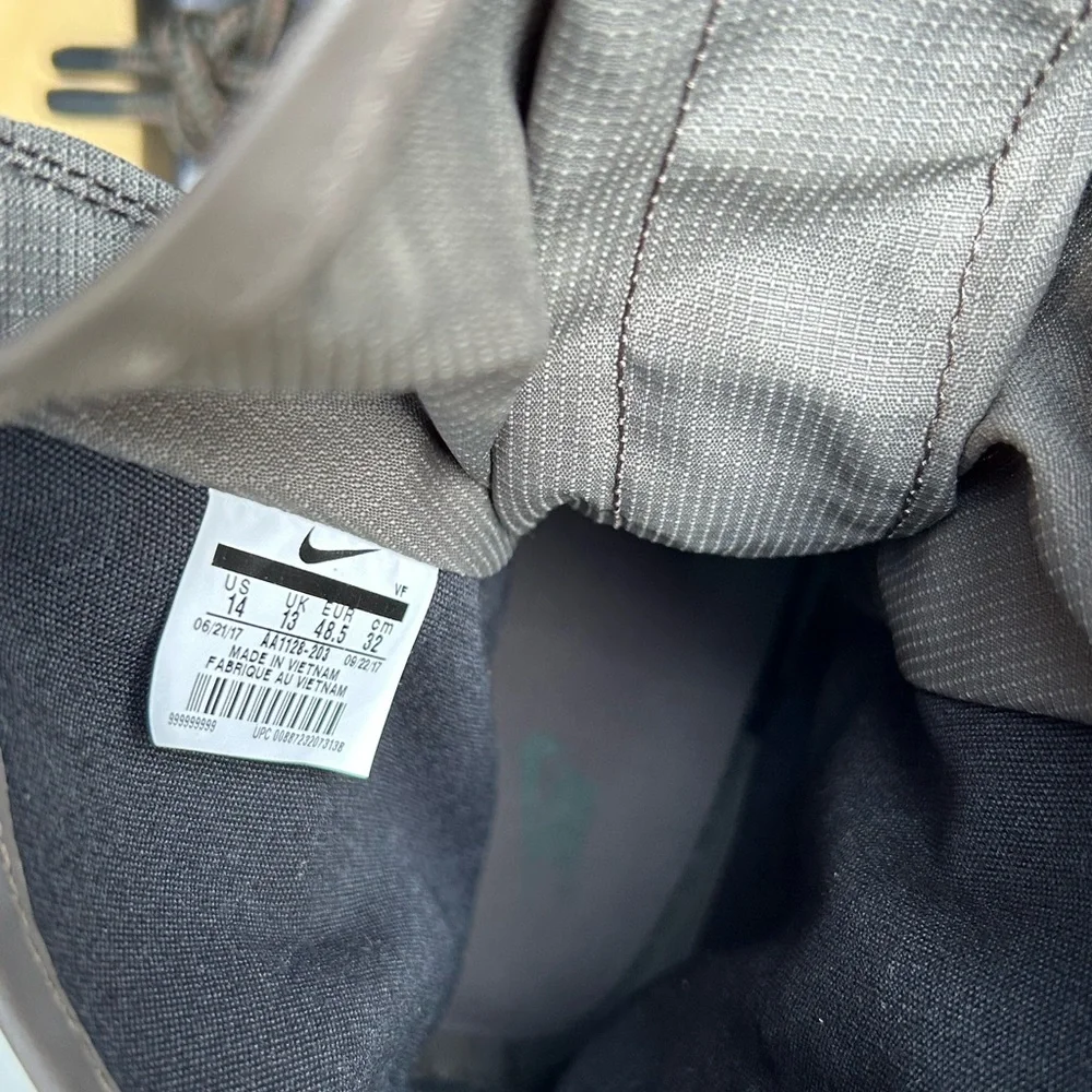 Nike High-Top Sneakers in Gray and Brown